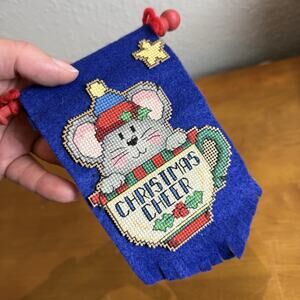 Vintage 1990’s Handmade Ornament Mouse‎ Christmas Cheer Cross Stitch t75